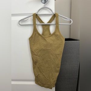 Lululemon ebb to street tank